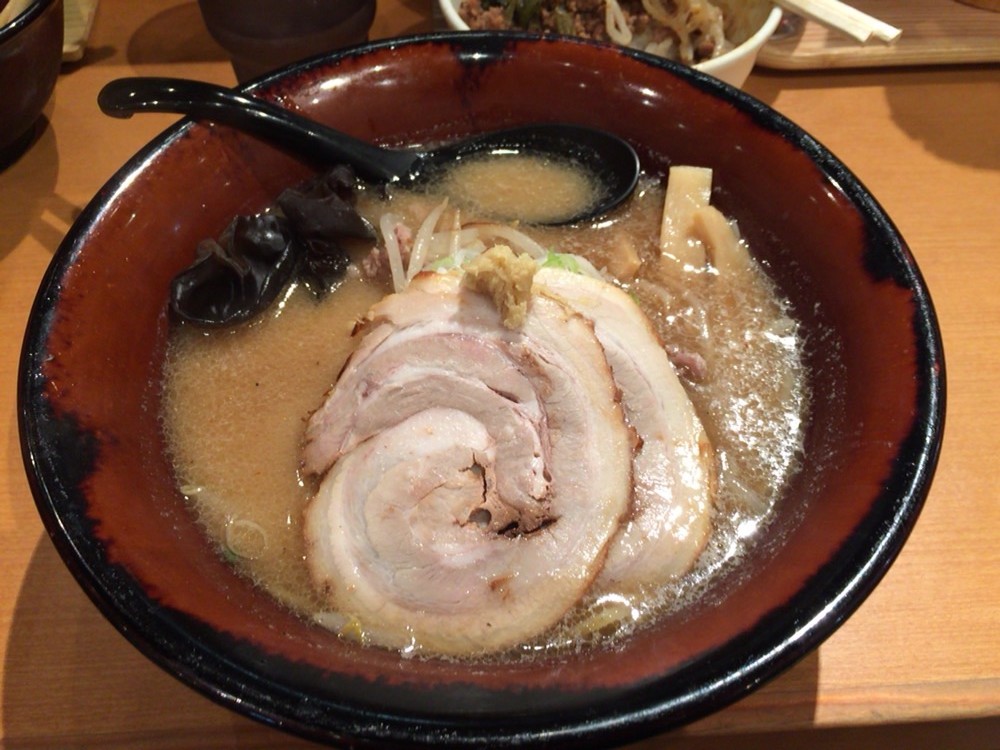 【上尾市】札幌ラーメン大地　プラス300円で「ご飯バイキング」はお得です