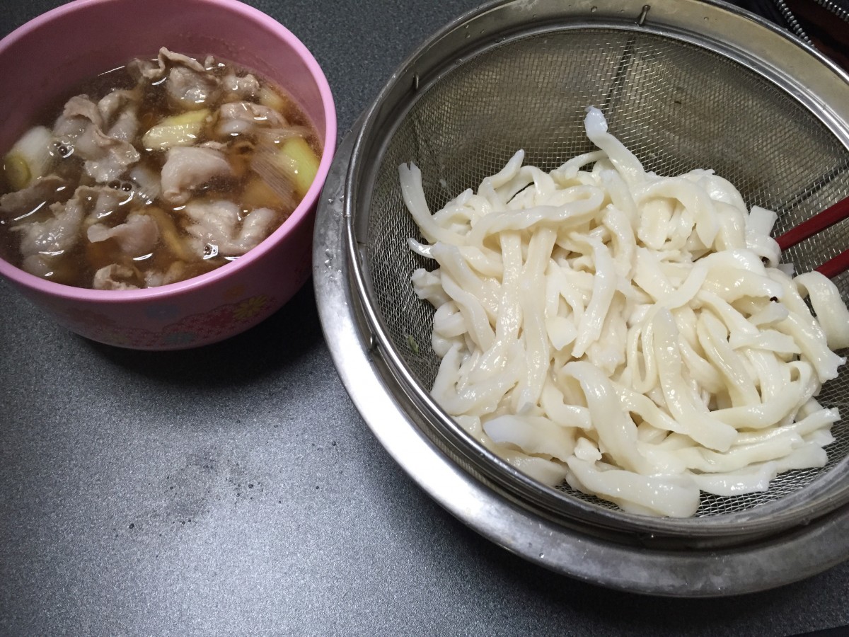 田舎っぺ　切れうどんで肉うどんを作る