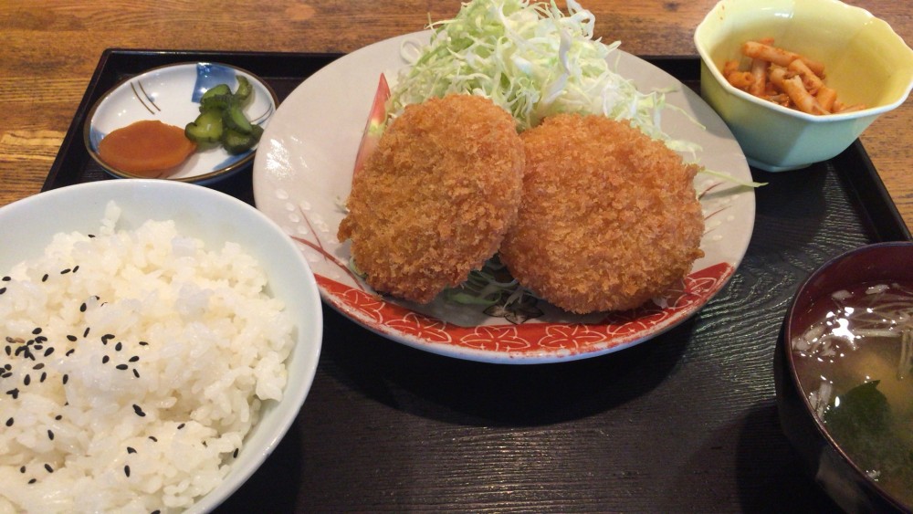 かにクリームコロッケ定食　和の花