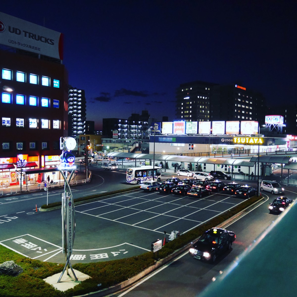 【上尾市】１２月の駅前のイルミネーションは意外と綺麗です