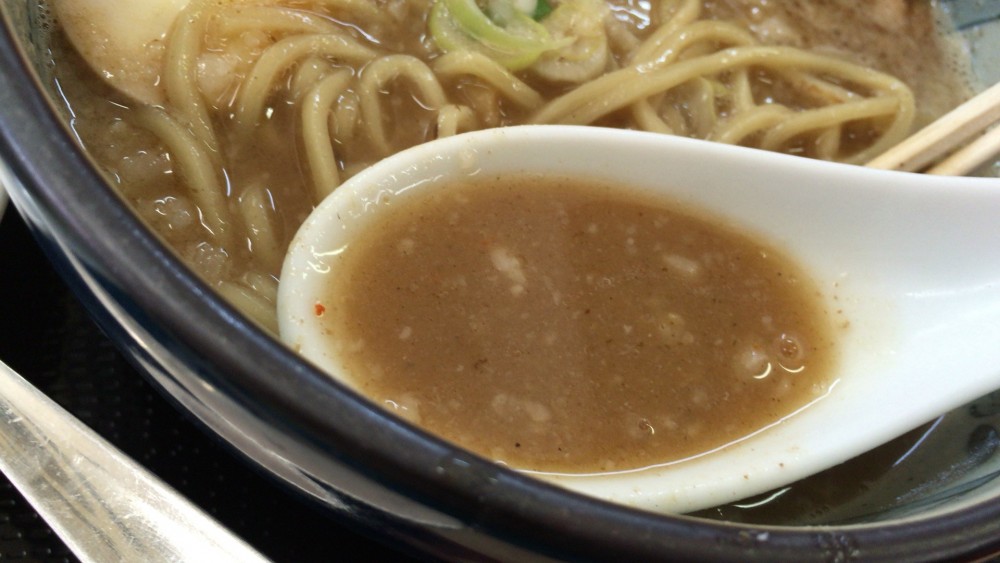 【大宮区】「麺屋 海」の豚骨ラーメンと100円激安チャーハンを食べてみました