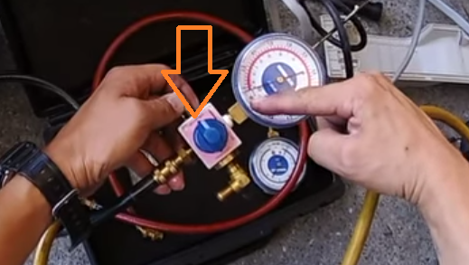 【エアコンの真空引きの手順】真空ポンプを使用してエアパージをする方法