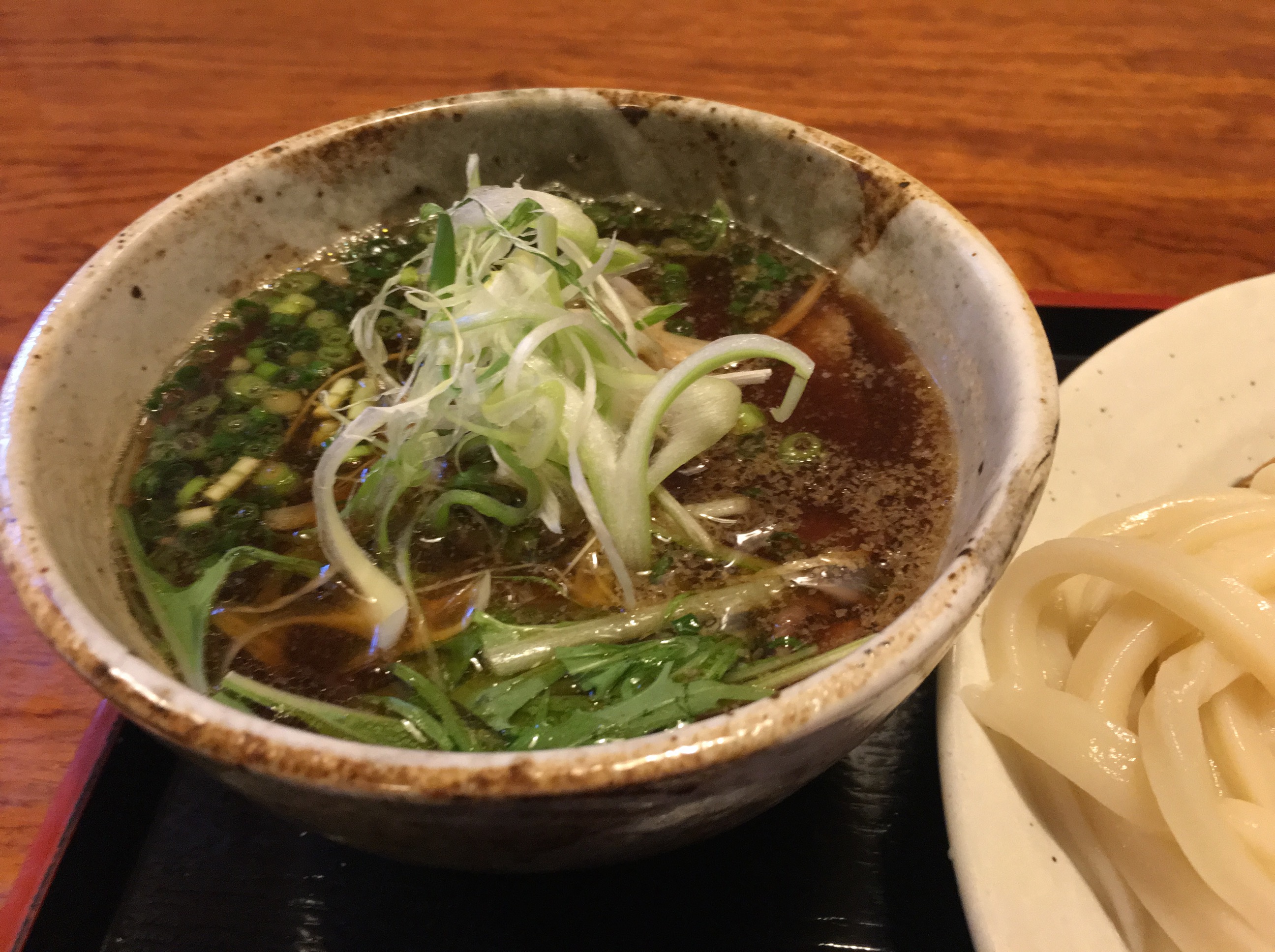 【桶川市】「手打ちうどん いしづか 」牛肉が大量に入っている、つけ汁うどん最強に美味しくておすすめ