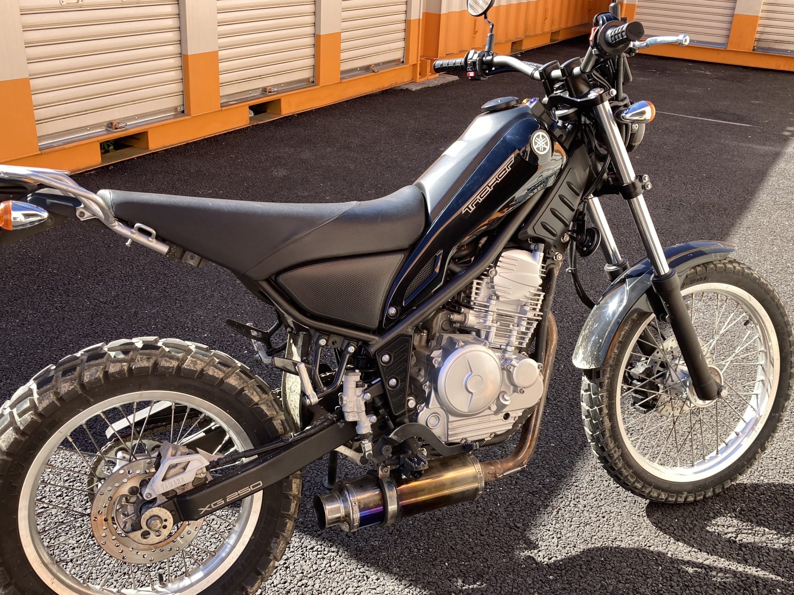 【YAMAHAトリッカー】ビームス ダウンマフラー インプレ 排気音あり