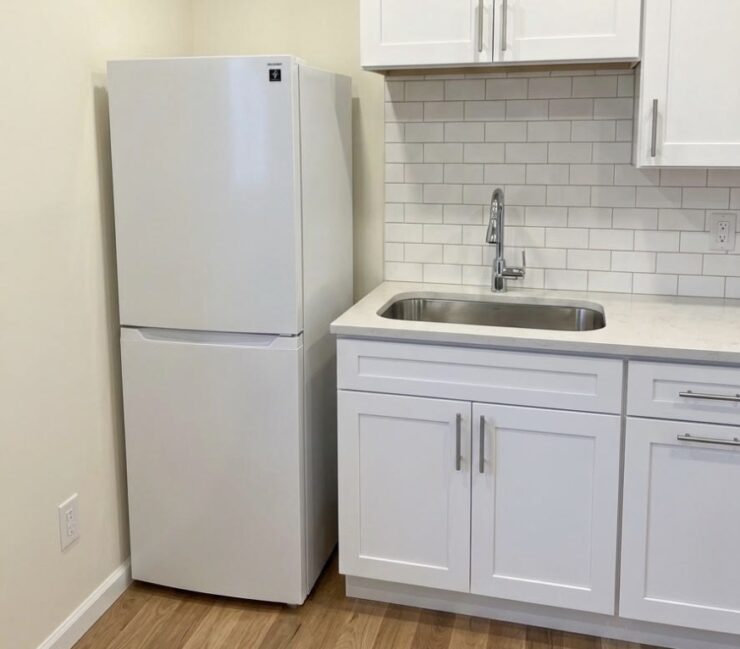 【実機レビュー】シャープ冷蔵庫 SJ-BD23Pの口コミ・評判は?一人暮らしに最適な理由と注意点を解説