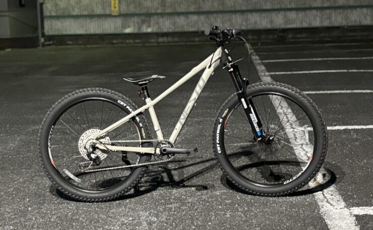 日本の山を遊び尽くす決定版！NESTO「TRAIZE PLUS」徹底レビュー：27.5+がもたらす異次元の安定感