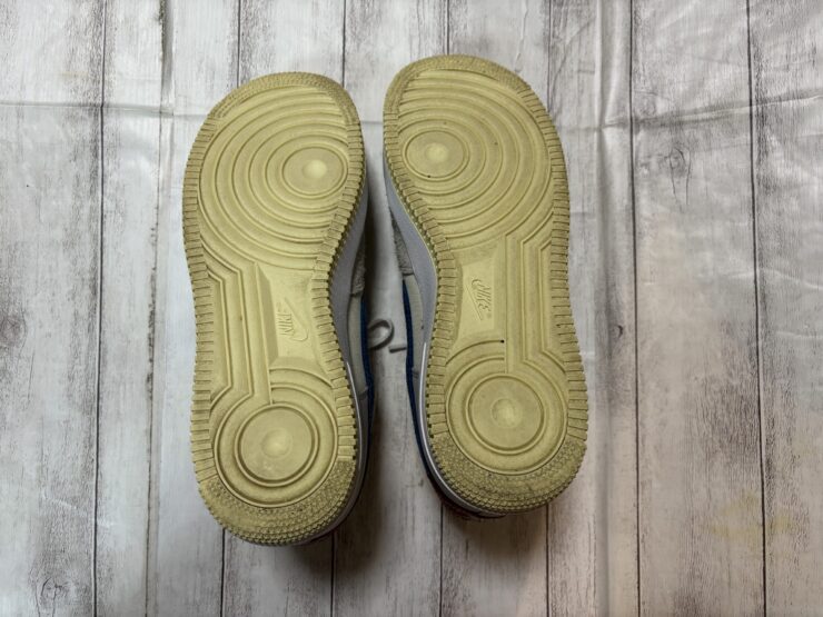 【実機レビュー】UNDEFEATED × Nike Air Force 1 Low (DM8461-001) のサイズ感とディテールを徹底解説！ "Dunk vs AF1"の魅力とは？